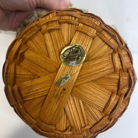 Price Products VTG Pin Cushion in Basket with Doll Head Sewing Accessory - Picture 8 of 8